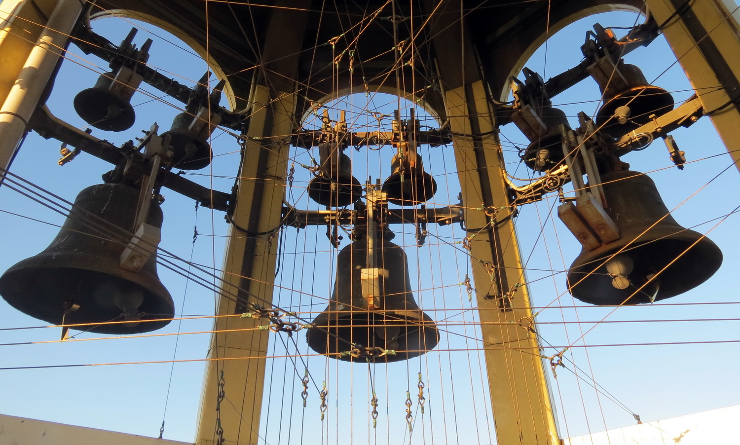 9a Hippolytus kerktoren met Hemonycarillon